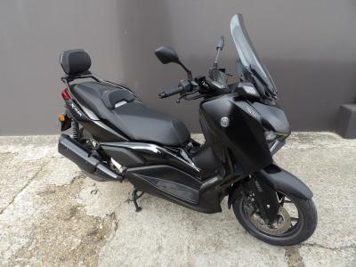 YAMAHA XMAX 300 Tech Max