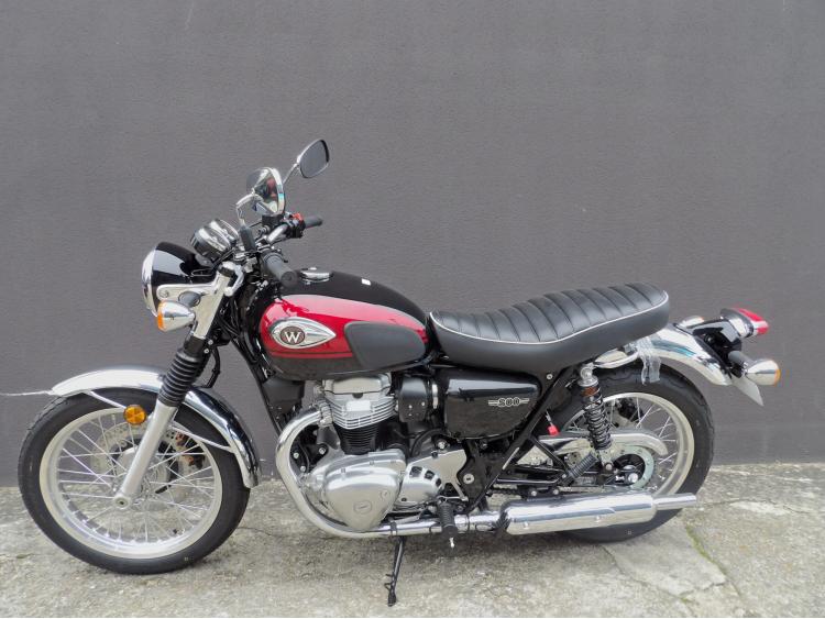 KAWASAKI W800 A2 / 156€* W 800