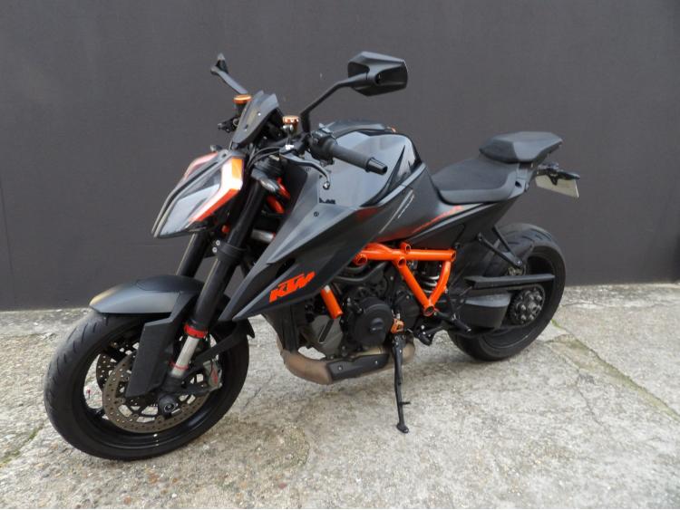 KTM 1290 SUPER DUKE R SUPERDUKE 1290 R TECHPACK