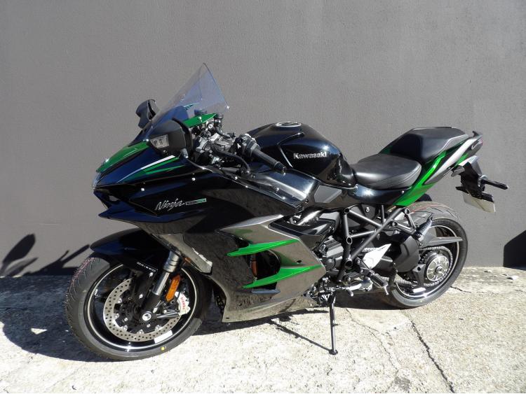 KAWASAKI Ninja H2 SX SE