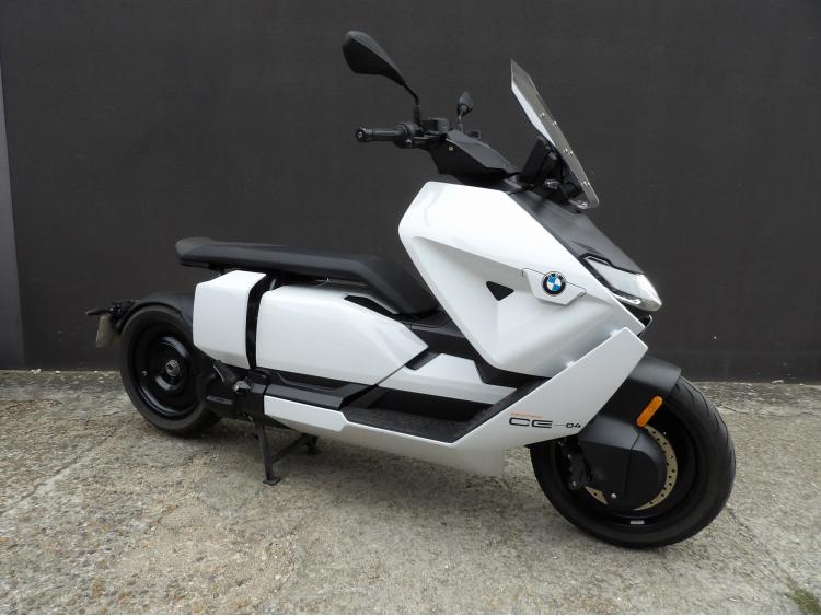 BMW CE 04