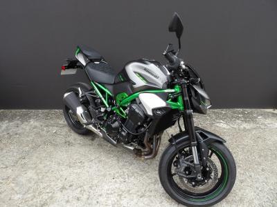 KAWASAKI Z900