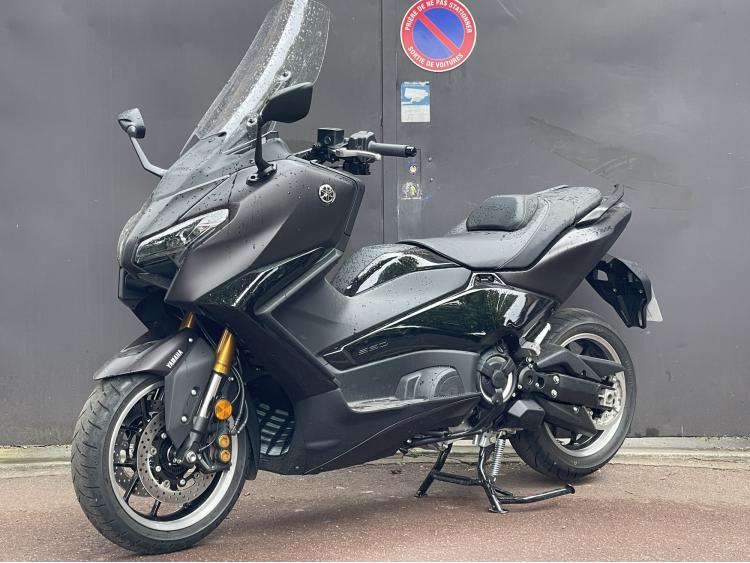 YAMAHA TMAX 560 TECH MAX 2025 - 301,35€/MOIS* - GARANTIE 5ANS