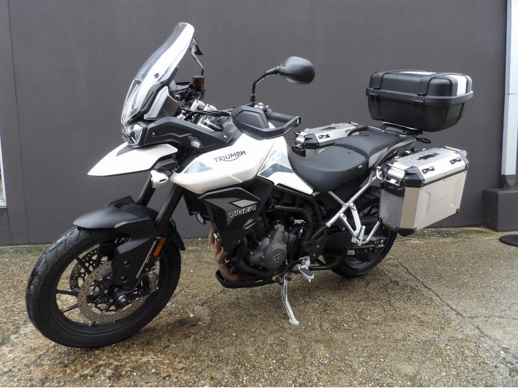 TRIUMPH TIGER 900 GT PRO