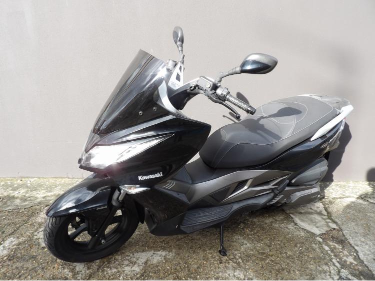 KAWASAKI J300