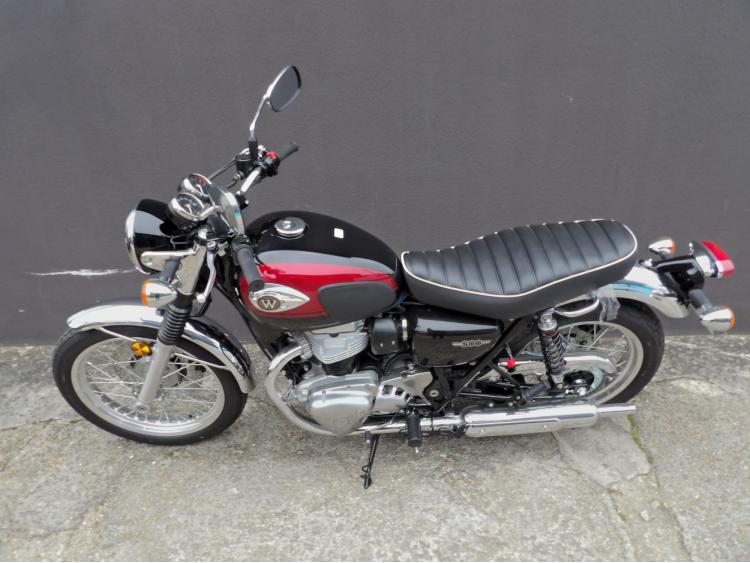 KAWASAKI W800 A2 / 156€* W 800