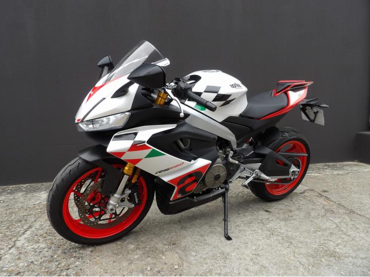 APRILIA RS 660 EXTREMA  MODELE FULL