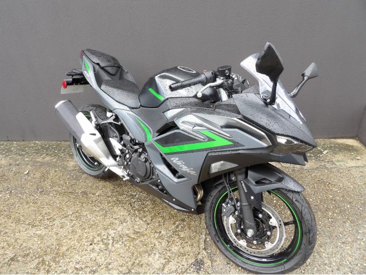 KAWASAKI NINJA 500 SE A2 / 113€*