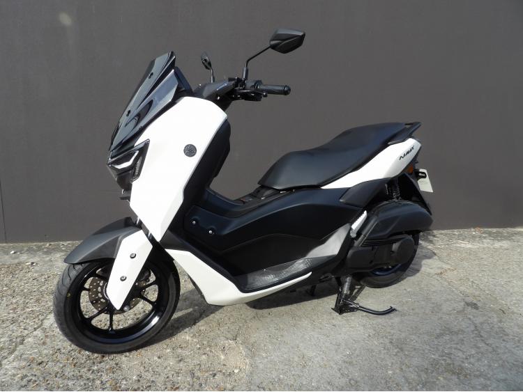 YAMAHA NMAX 125