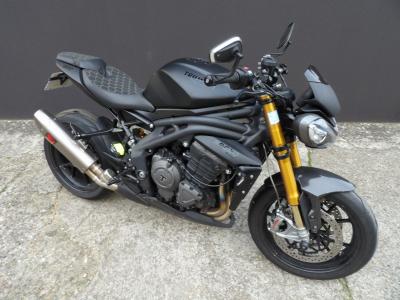 TRIUMPH SPEED TRIPLE 1200 RS