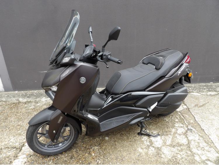 YAMAHA XMAX 300 Tech Max