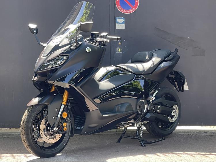 YAMAHA TMAX 560 TECH MAX TECH MAX - 50KM - GARANTIE CONSTRUCTEUR