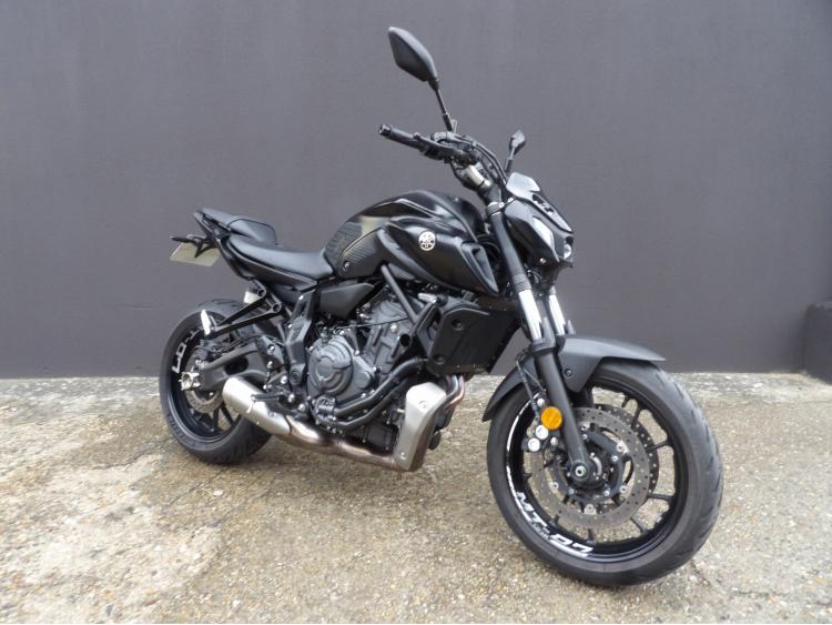 YAMAHA MT-07 (47.5CV)