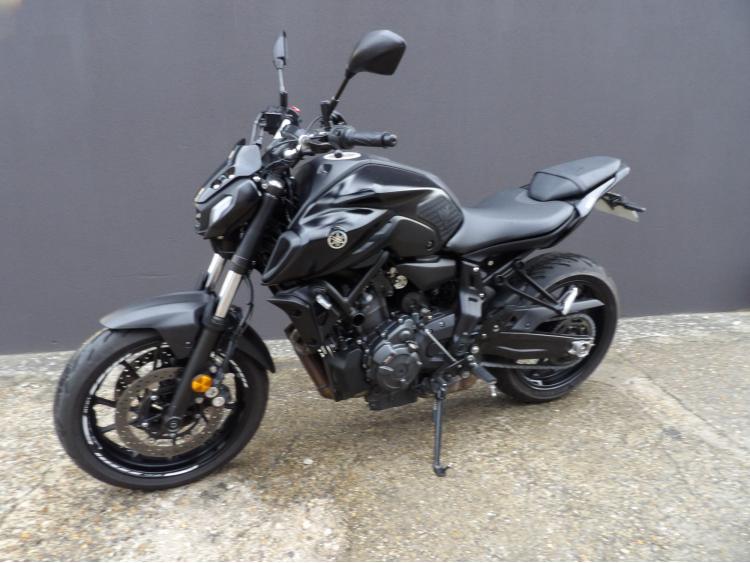 YAMAHA MT-07 (47.5CV)