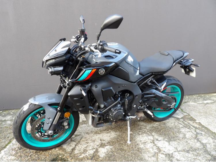 YAMAHA MT-10 MT10 MT 10