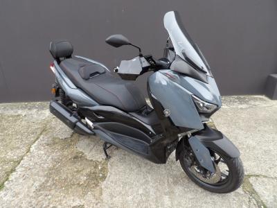 YAMAHA XMAX 300 Tech Max