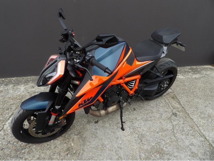 KTM 1290 SUPER DUKE R 1290 SUPERDUKE R 