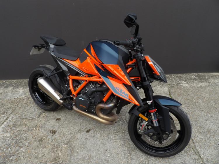 KTM 1290 SUPER DUKE R SUPERDUKE R SUPERDUKE 1290 R