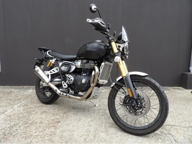 TRIUMPH SCRAMBLER 1200 XE