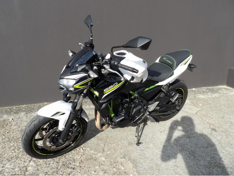 KAWASAKI Z 650 (47.5CV) Z650